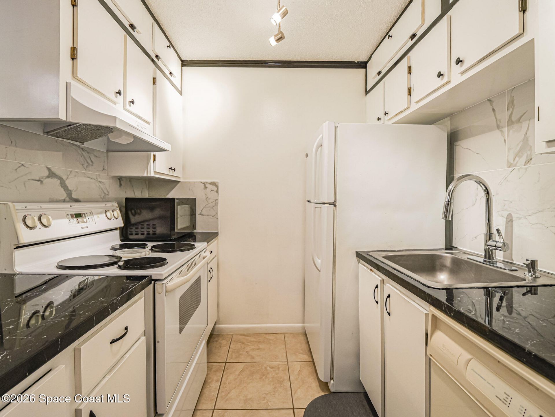 1198 Breezy Way , Unit 7a, Sebastian, FL 32958 Photo