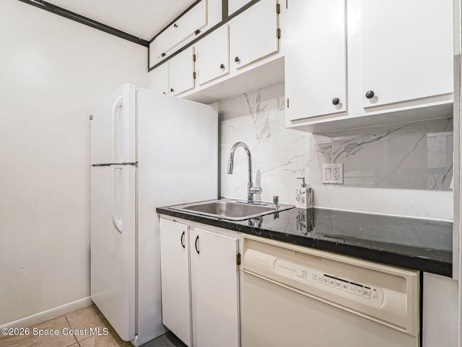 1198 Breezy Way , Unit 7a, Sebastian, FL 32958 Photo