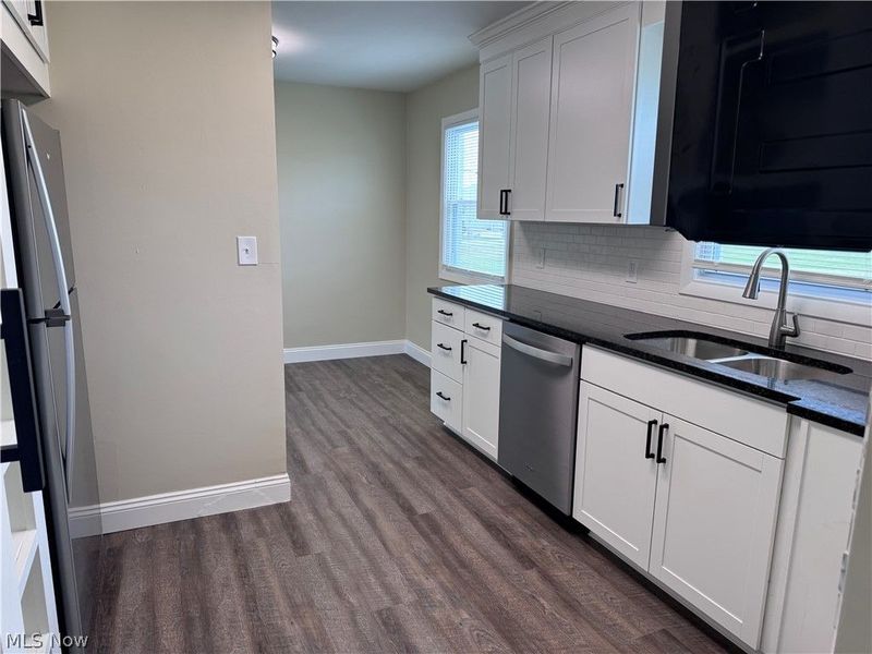 9112 Skypark, Wadsworth, OH 44281 Photo 12