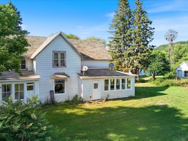 W6650 690th Avenue, Beldenville, WI 54003