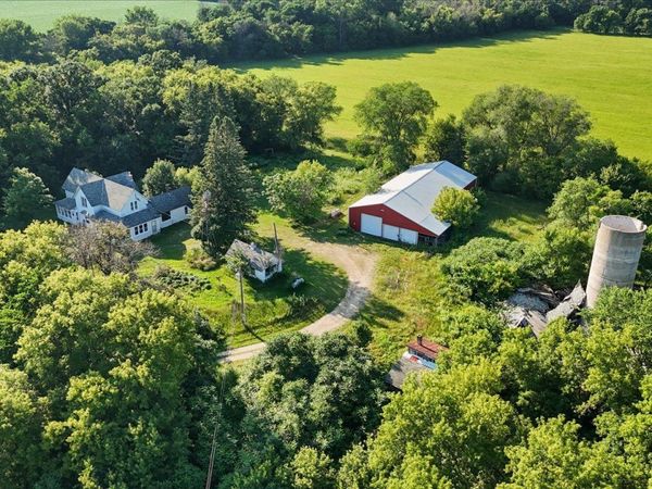 W6650 690th Avenue, Beldenville, WI 54003