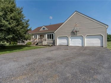 19707 Minkler Road, Adams Center, NY 13606