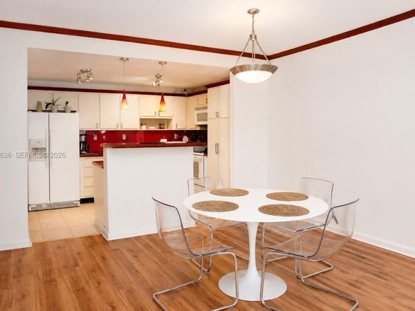 19390 Collins Ave , Unit 119, Sunny Isles Beach, FL 33160