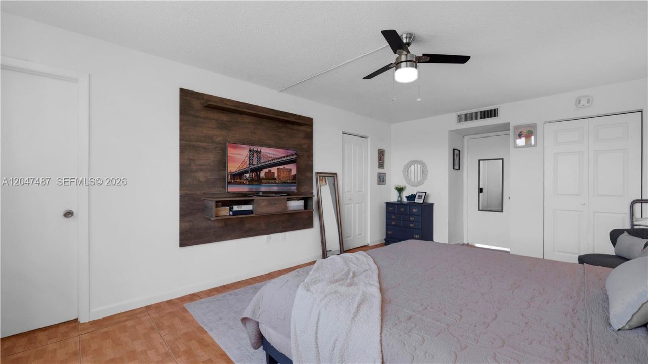 1101 NE 191st St , Unit H314, Miami, FL 33179 Photo