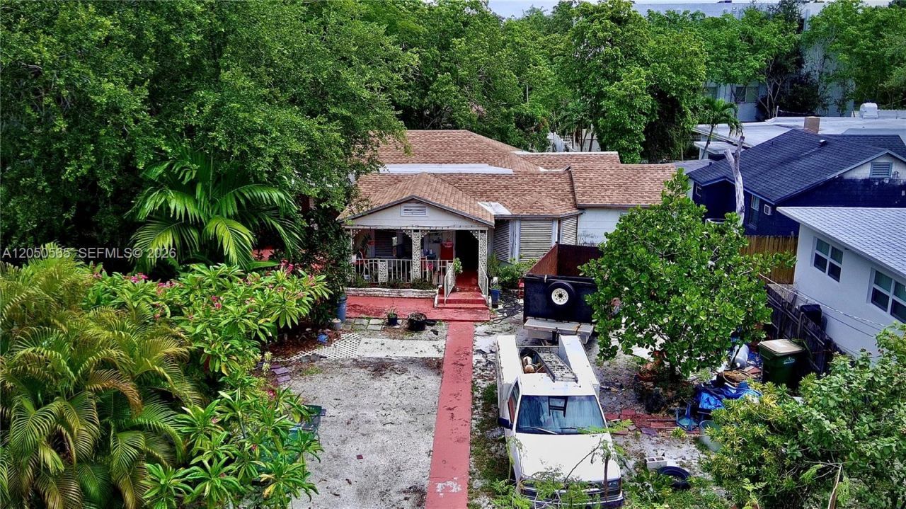 1053 NE 128th St , North Miami, FL 33161 Photo