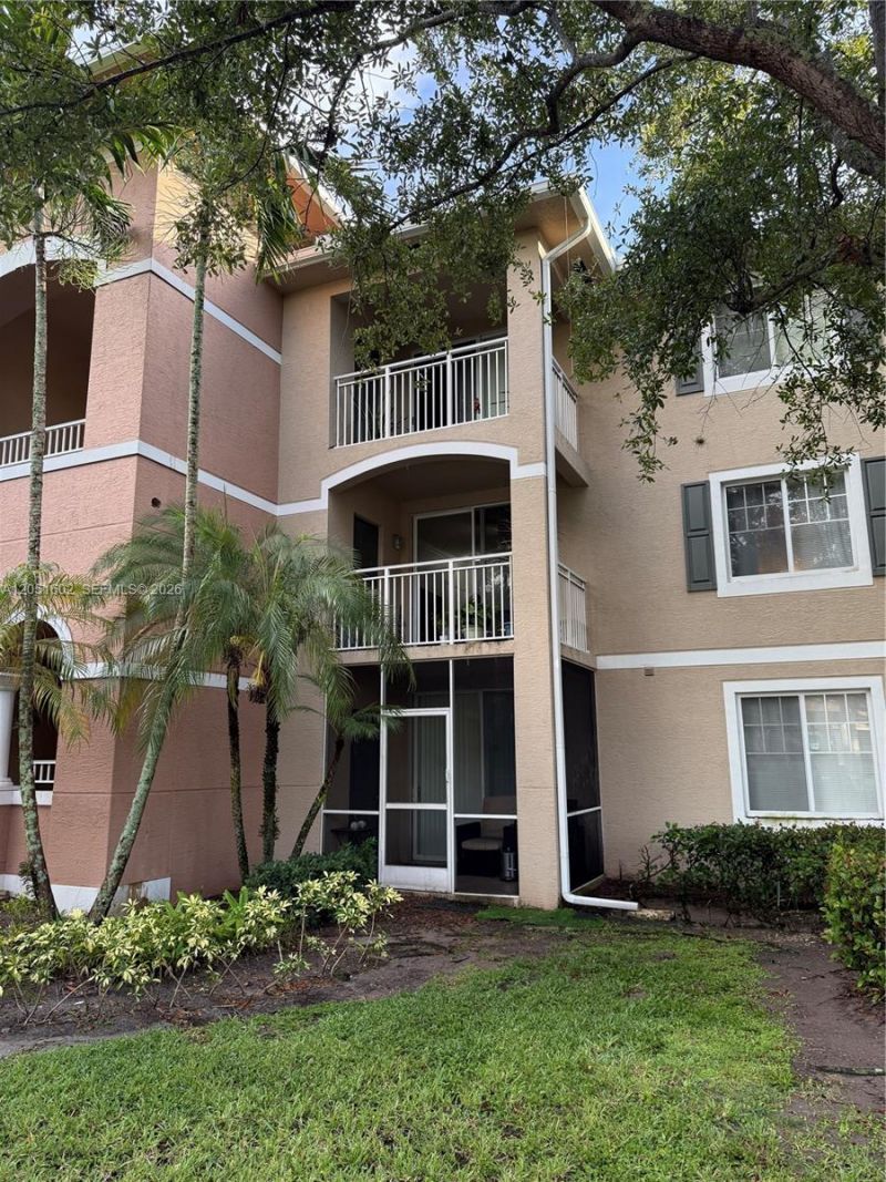 6466 Emerald Dunes Dr , Unit 206, West Palm Beach, FL 33411 Photo