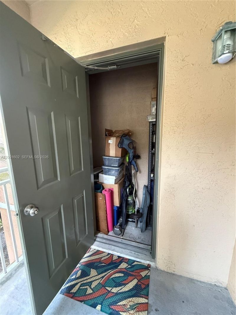 6466 Emerald Dunes Dr , Unit 206, West Palm Beach, FL 33411 Photo
