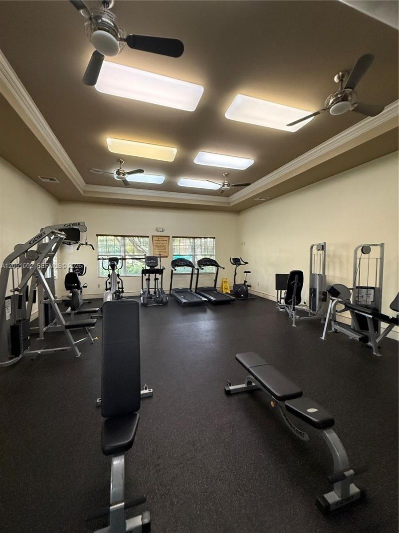 6466 Emerald Dunes Dr , Unit 206, West Palm Beach, FL 33411 Photo