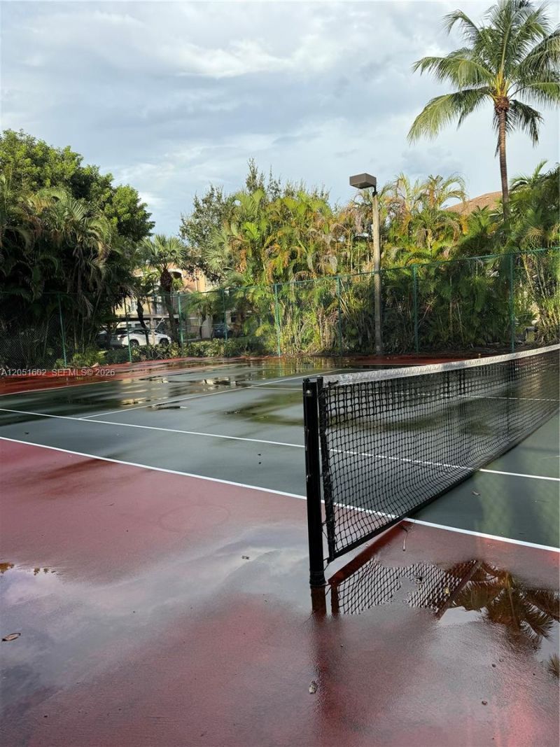 6466 Emerald Dunes Dr , Unit 206, West Palm Beach, FL 33411 Photo