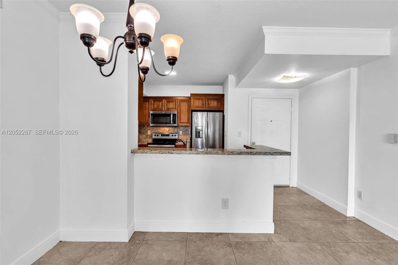 2665 SW 37th Ave, Unit 313, Miami, FL 33133 Photo