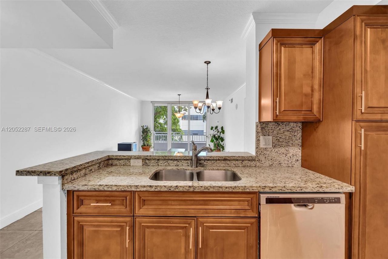 2665 SW 37th Ave, Unit 313, Miami, FL 33133 Photo
