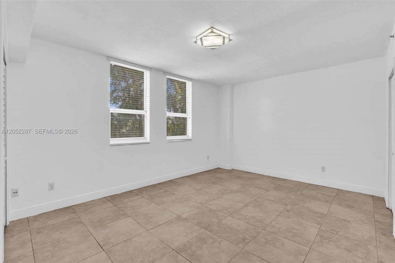 2665 SW 37th Ave, Unit 313, Miami, FL 33133 Photo