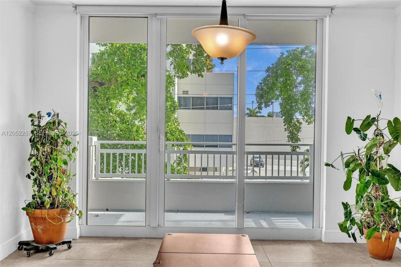 2665 SW 37th Ave, Unit 313, Miami, FL 33133 Photo
