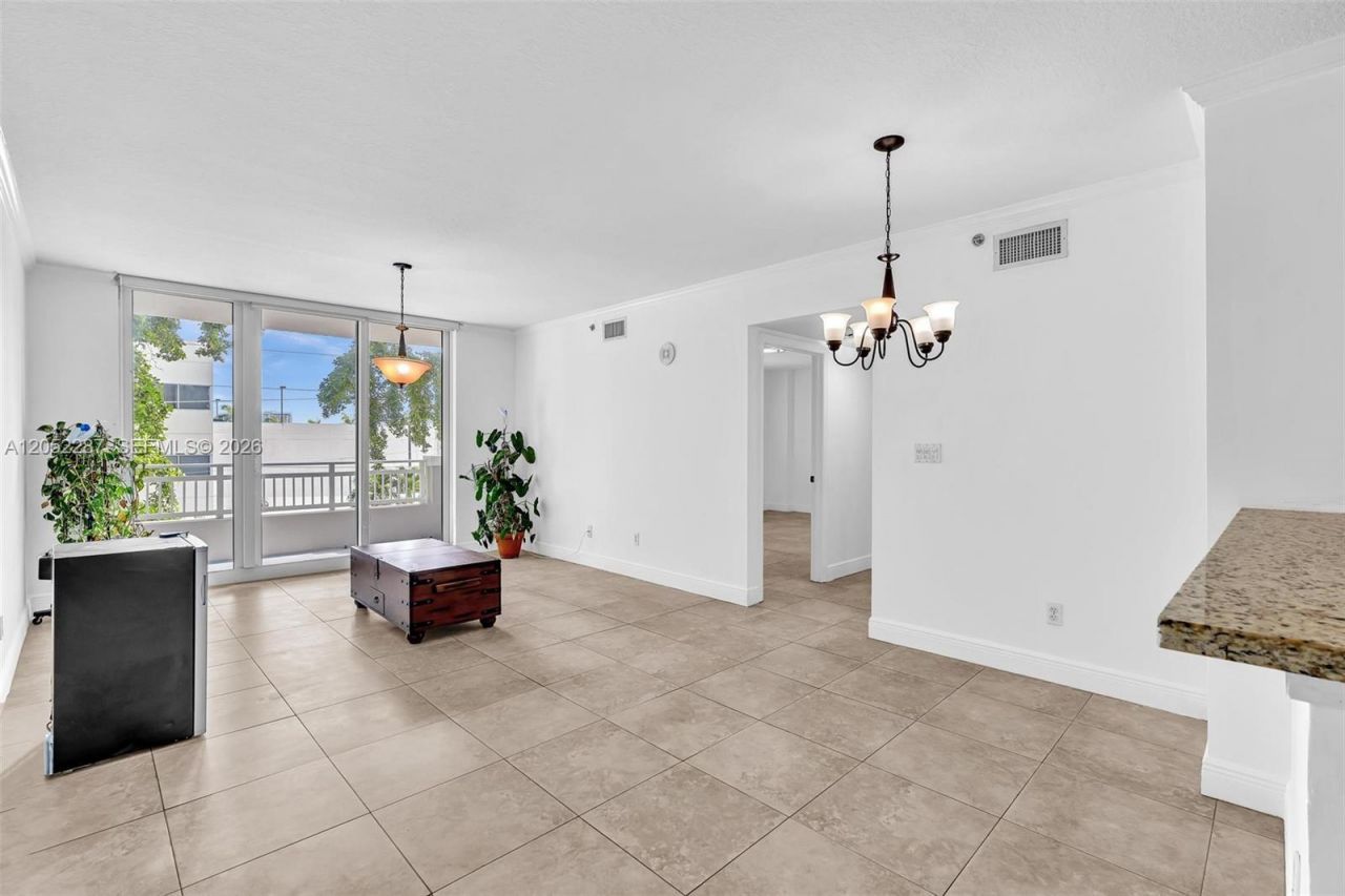 2665 SW 37th Ave, Unit 313, Miami, FL 33133 Photo