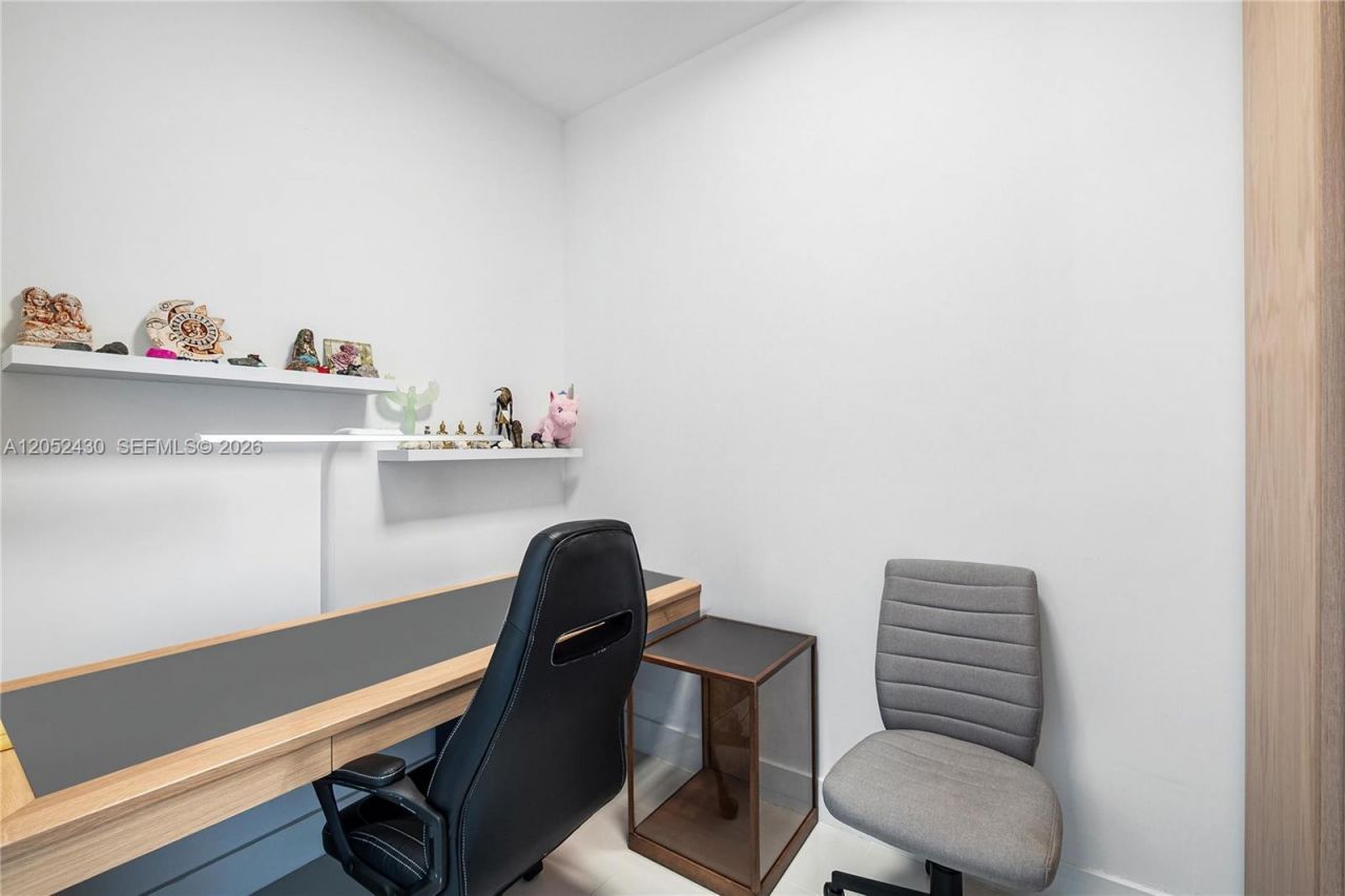 31 N Shore Dr , Unit 31, Miami Beach, FL 33141 Photo