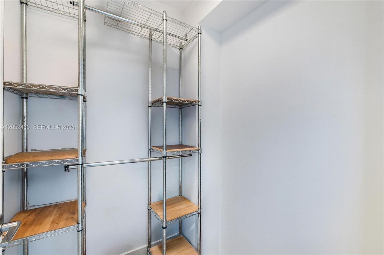 31 N Shore Dr , Unit 31, Miami Beach, FL 33141 Photo