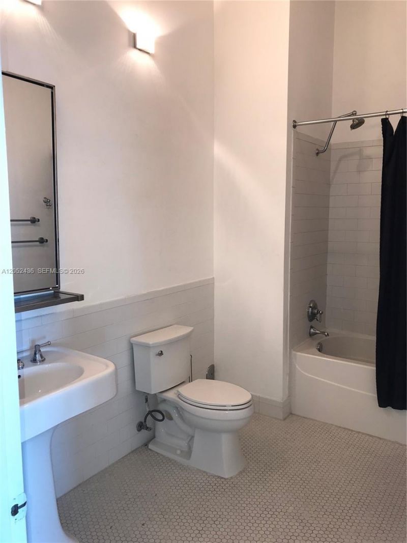 1749 NE Miami Ct , Unit 413, Miami, FL 33132 Photo