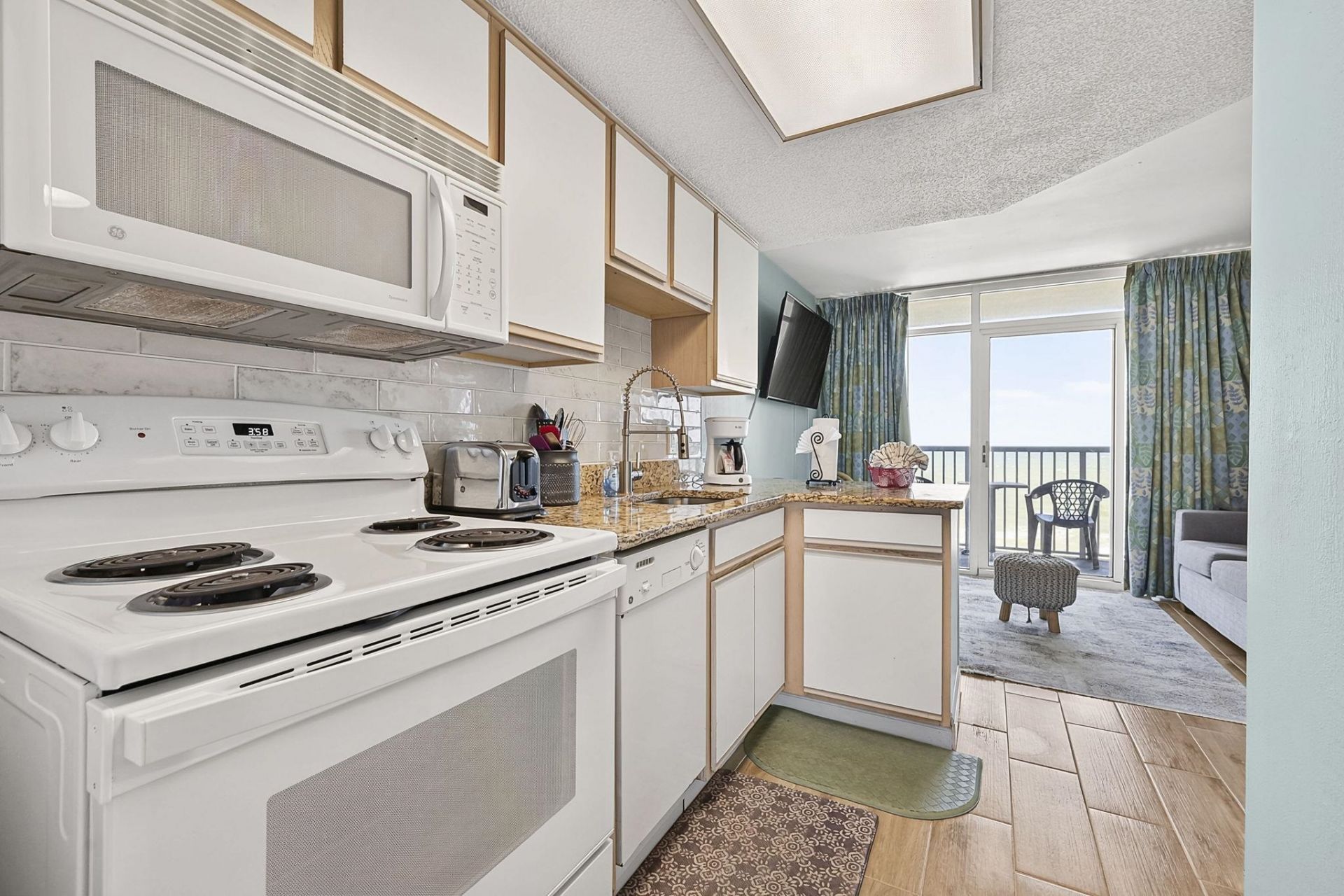 161 Seawatch Dr.  Photo 10