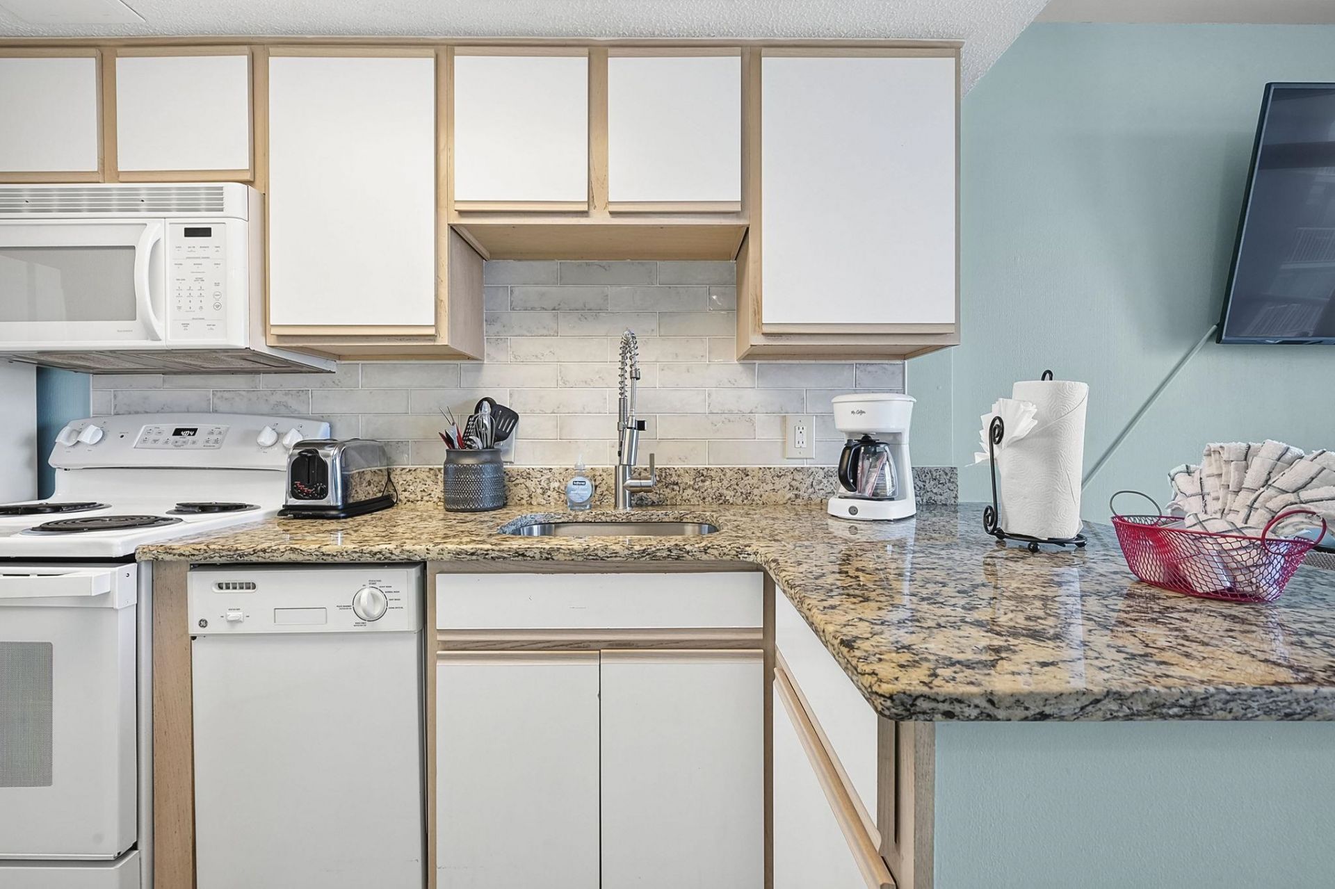 161 Seawatch Dr.  Photo 11