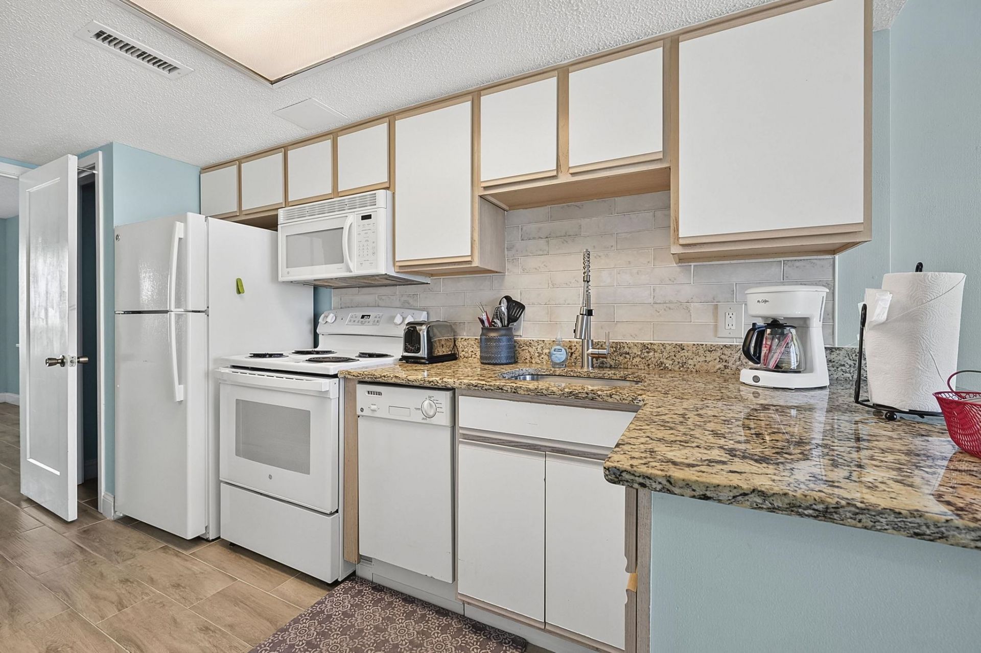 161 Seawatch Dr.  Photo 12