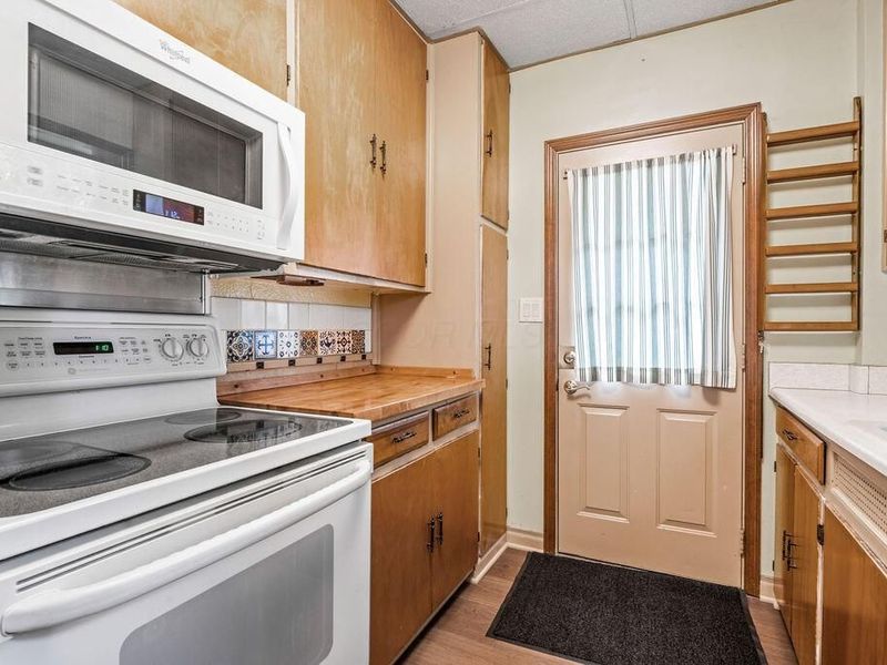 4898 Sharon Avenue , Columbus, OH 43214 Photo 18