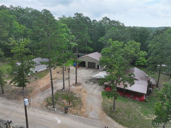 176 Wayne 543, Greenville, MO 63944