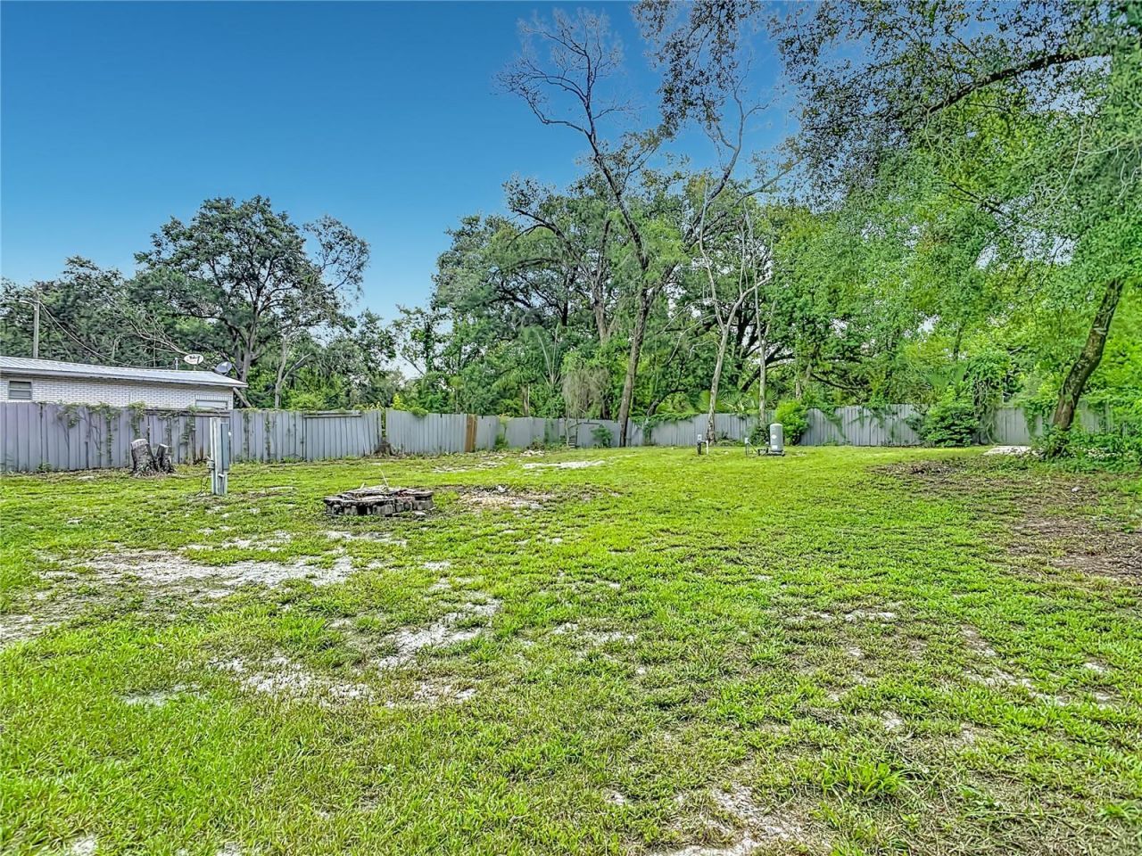 40628 Palm Drive , Eustis, FL 32736 Photo