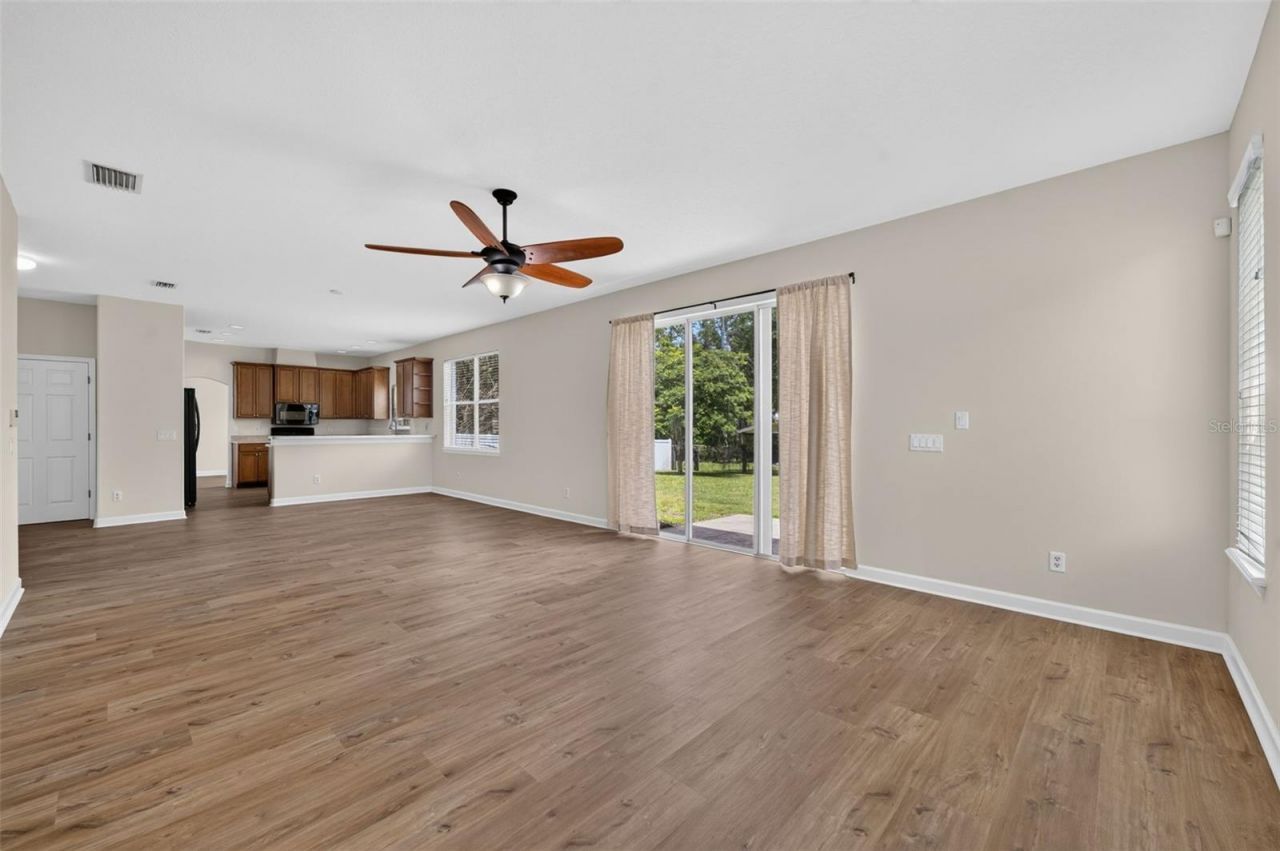 166 W 11th Street, Chuluota, FL 32766 Photo