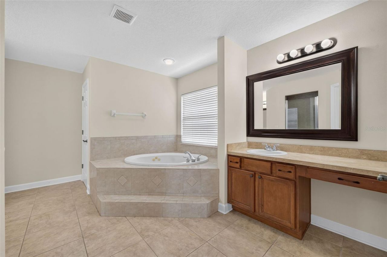 166 W 11th Street, Chuluota, FL 32766 Photo