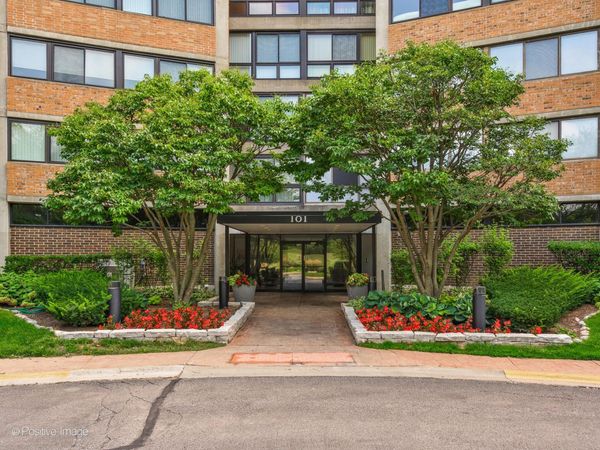 101 Bar Harbour Road , Unit 2M, Schaumburg, IL 60193