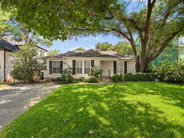 3881 Gaspar Drive , Dallas, TX 75220