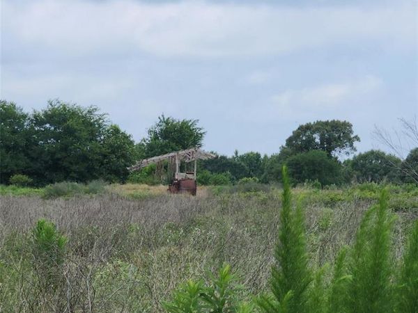 6705 Fox Road , Gilmer, TX 75644