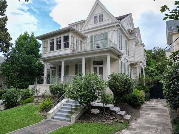 1911 15 OCTAVIA Street , New Orleans, LA 70115