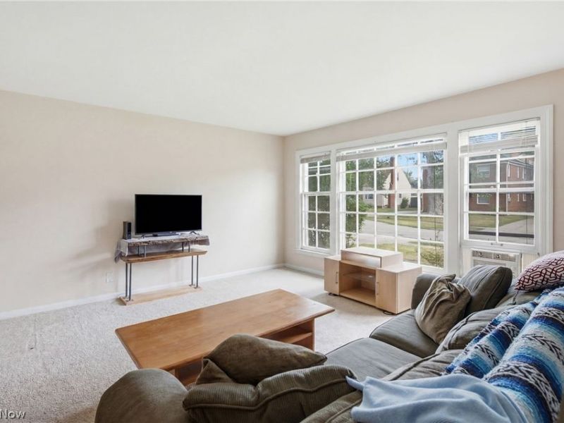 4079 Okalona Road, South Euclid, OH 44121 Photo 3
