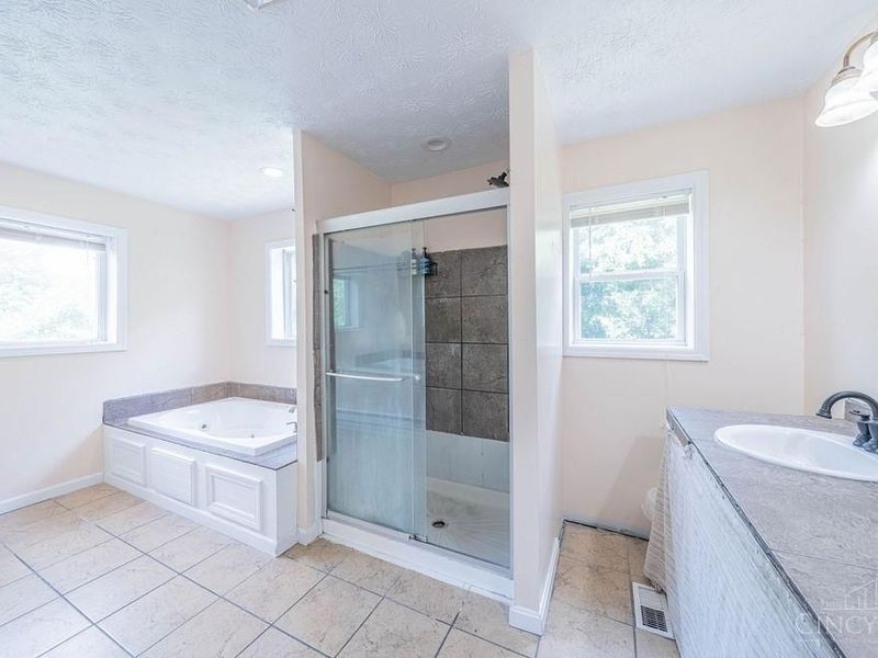 3036 Fiddlers Green Road, Miami Twp, OH 45248 Photo 25