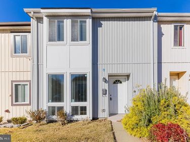 1024 QUEENS COURT, HERNDON, VA 20170