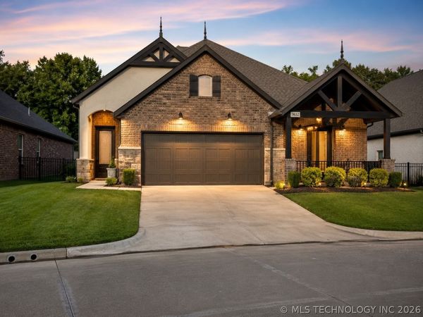 3632 S Redwood Drive , Broken Arrow, OK 74011