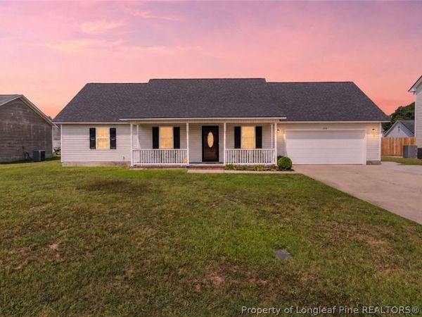 1516 Belews Creek Lane Lane, Fayetteville, NC 28312