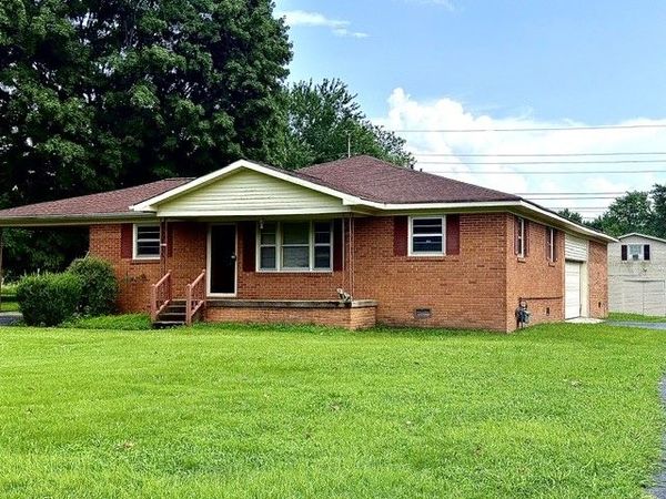 10 Benson Cir , Fayetteville, TN 37334
