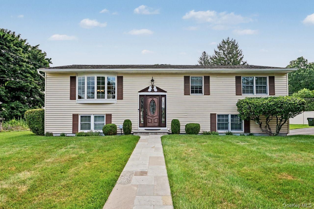 19 Lindy Drive, Carmel, NY 10512 Main Photo