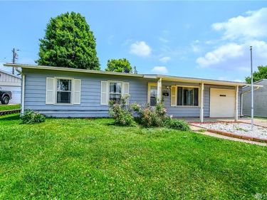 814 Bellows Drive, New Carlisle, OH 45344