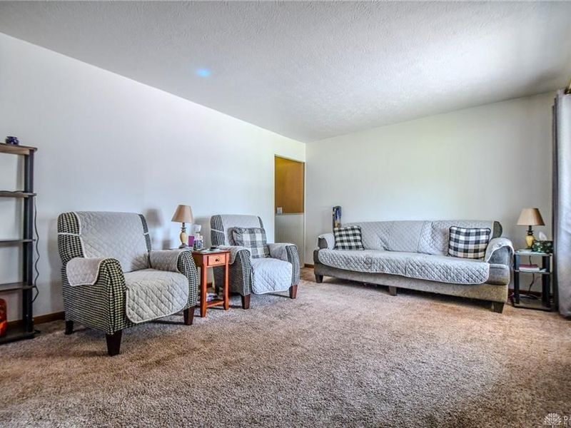 814 Bellows Drive, New Carlisle, OH 45344 Photo 8