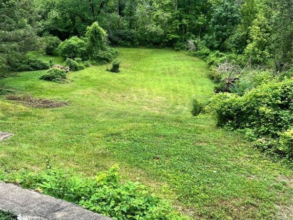 861 McQueen Boulevard, St Albans, WV 25177