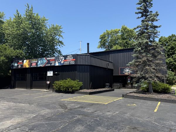 702 W Grand Ave, Port Washington, WI 53074