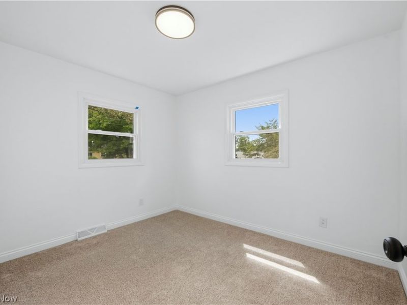 2798 Randolph Street NW, Warren, OH 44485 Photo 22
