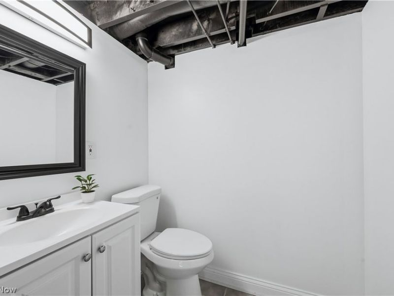 2798 Randolph Street NW, Warren, OH 44485 Photo 26