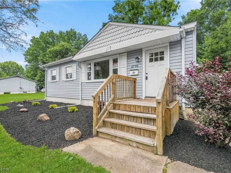 2798 Randolph Street NW, Warren, OH 44485 Photo 3