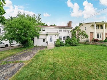 65 Parkwood Drive, Shelby, OH 44875