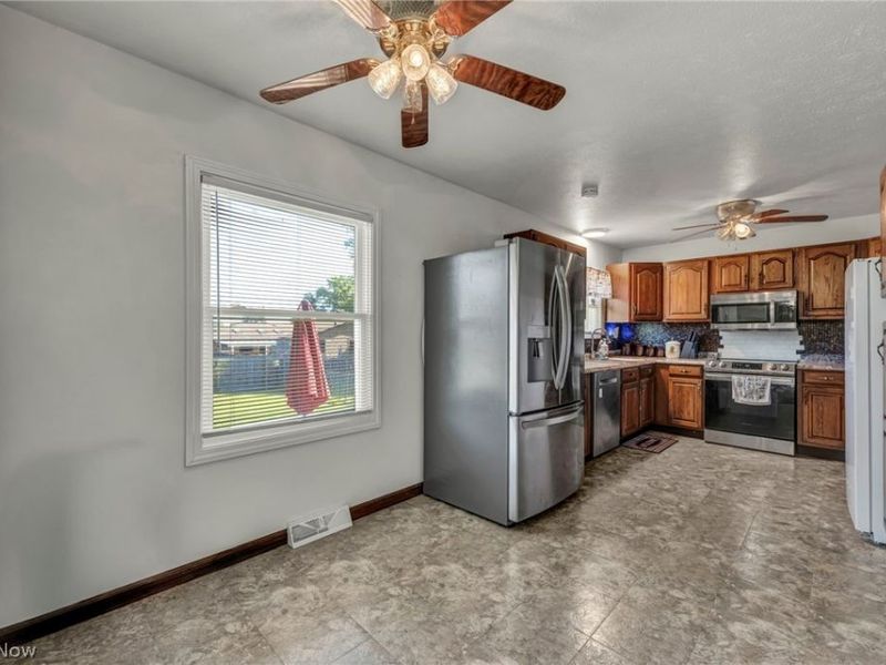 4195 Regal Avenue, Brunswick, OH 44212 Photo 14