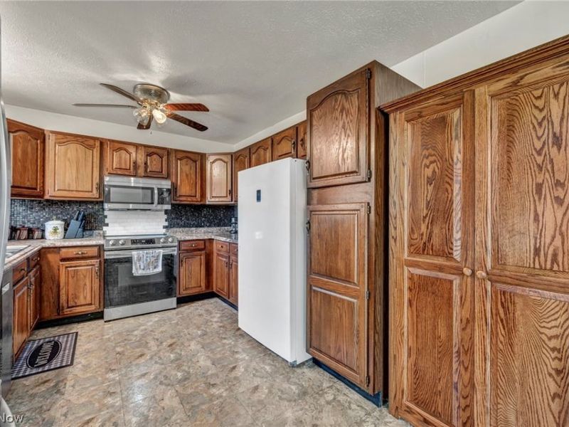 4195 Regal Avenue, Brunswick, OH 44212 Photo 15